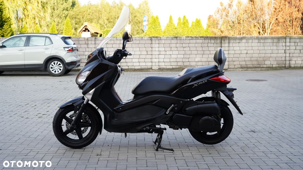Yamaha X-max - 8