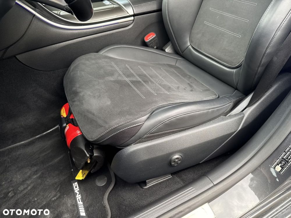 Mercedes-Benz Klasa C 300 4MATIC 9G-TRONIC - 10