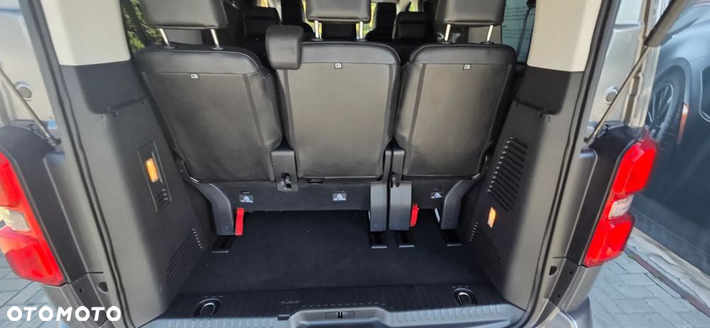 Peugeot Traveller 2.0 BlueHDi Standard Business Vip - 36