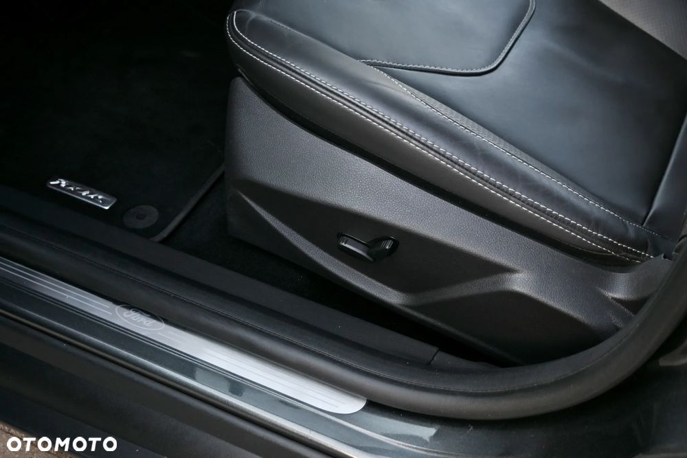 Ford Focus 1.5 EcoBoost Titanium - 29
