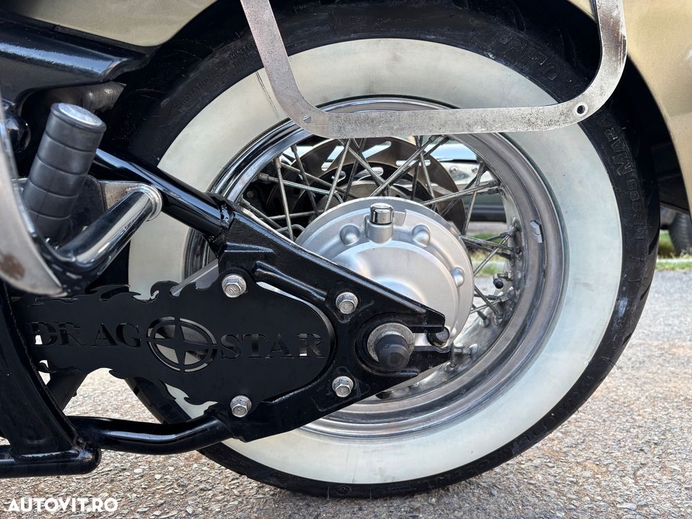 Yamaha XVS 1100 V-Star Classic - 10