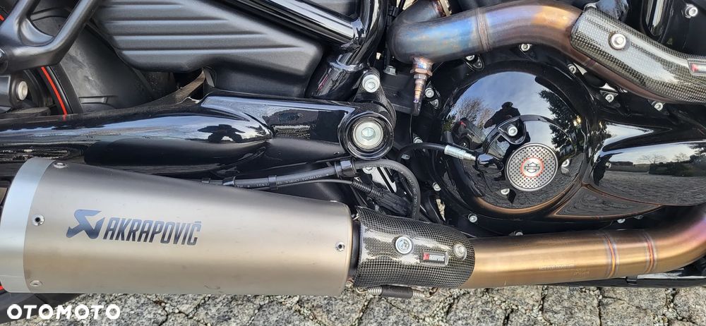 Harley-Davidson V-Rod Night Rod - 11