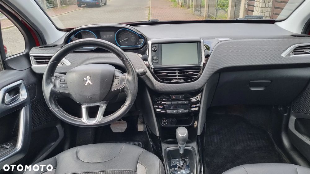 Peugeot 2008 1.2 Pure Tech GPF Allure S&S EAT6 - 15