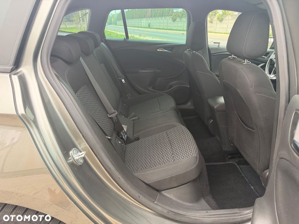 Opel Astra 1.4 Turbo Dynamic - 33