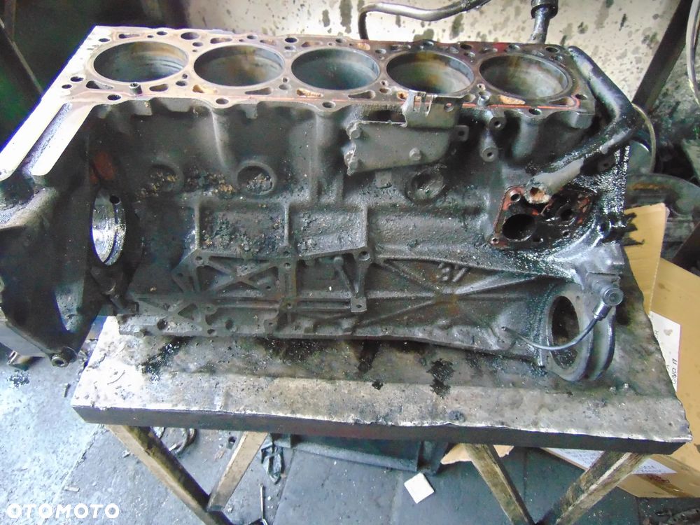 Blok silnika mercedes Sprinter 2,9 TDI - 6