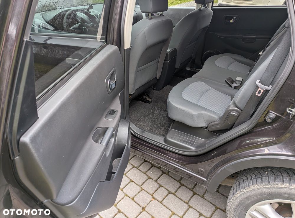 Nissan Qashqai+2 - 11