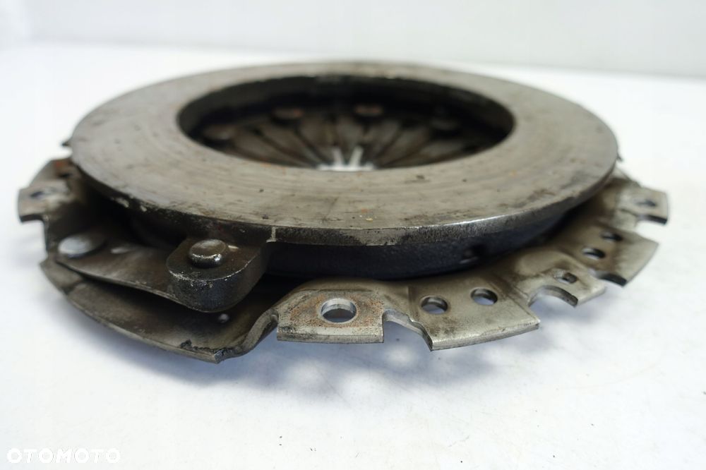 Isuzu D-Max 2.5 DITD SPRZĘGŁO TARCZA DOCISK - 13