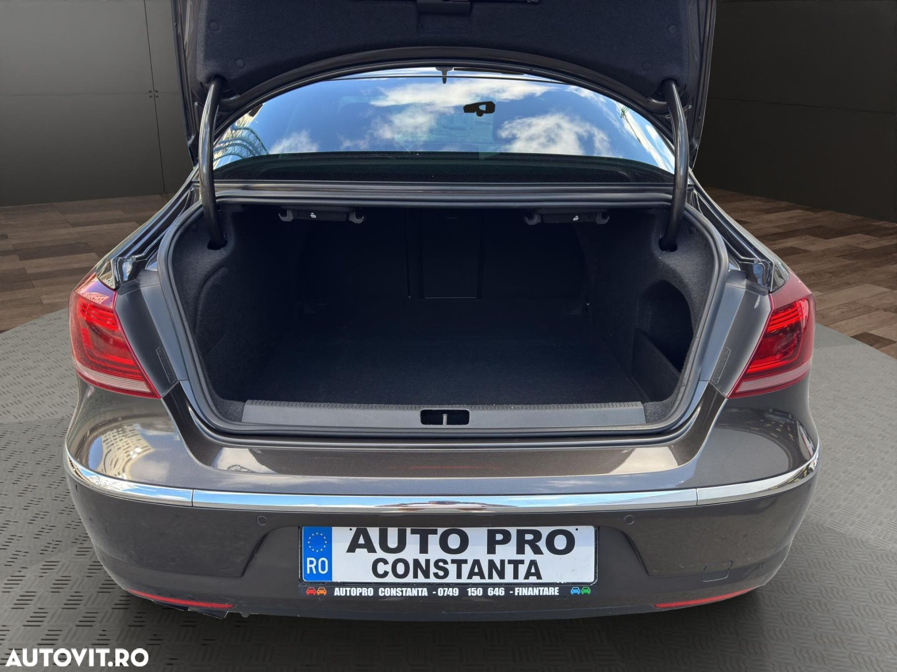 Volkswagen Passat CC - 15