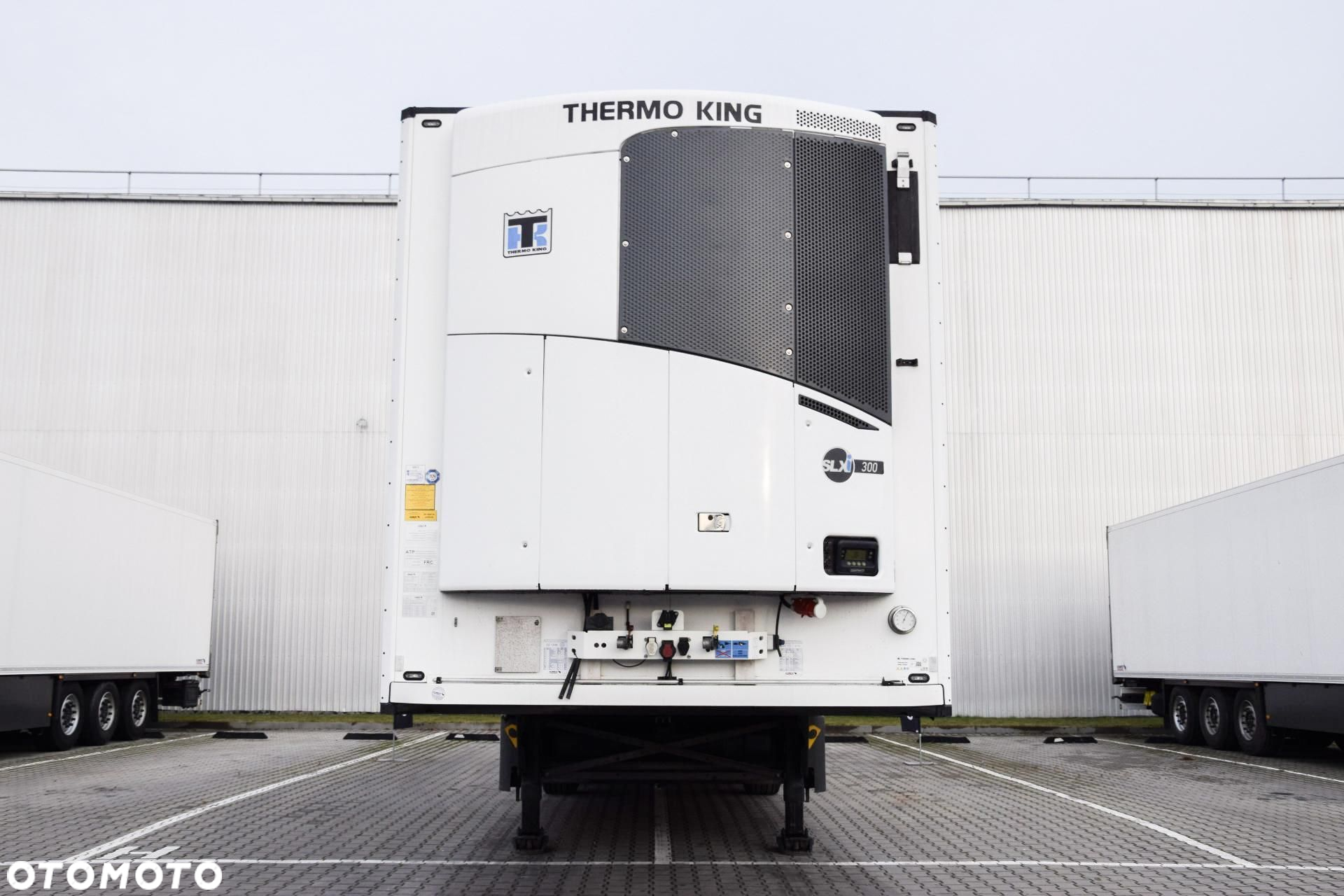 Schmitz Cargobull SKO FP 60 ThermoKing SLXi 300 - 2
