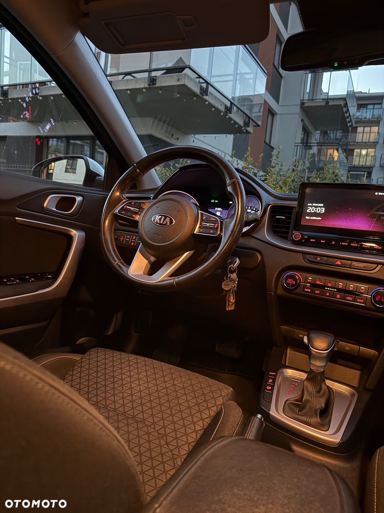 Kia Ceed 1.4 T-GDI L Business Line Plus DCT - 6