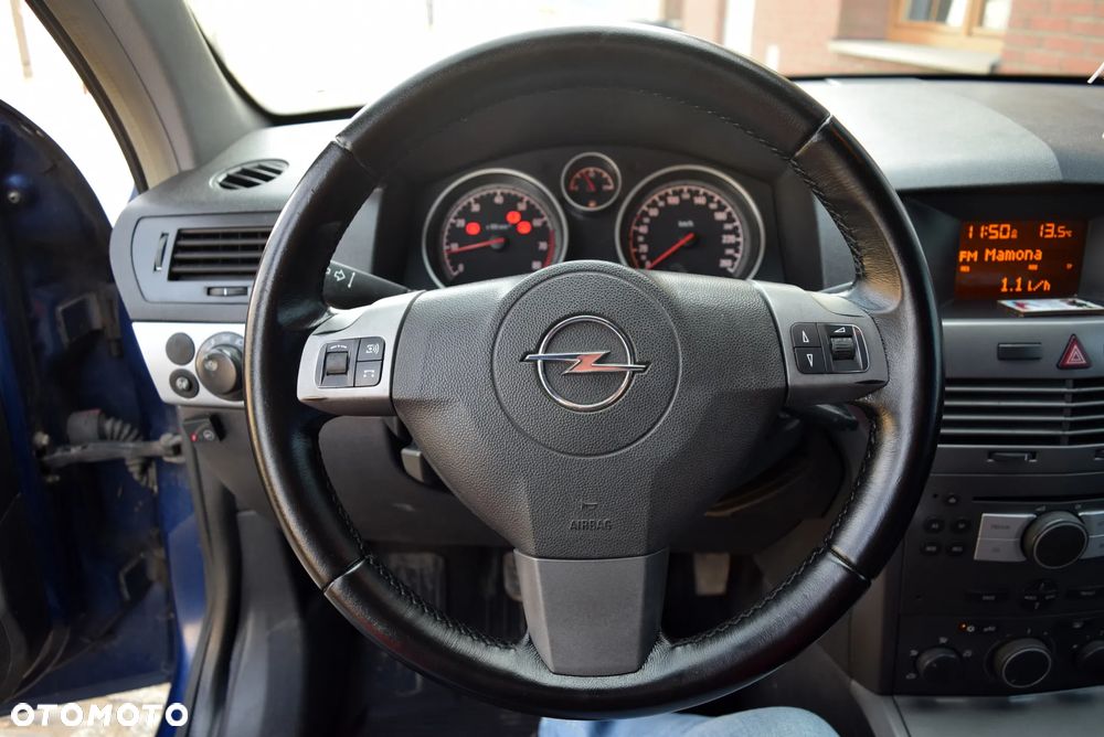 Opel Astra 1.6 Essentia - 17