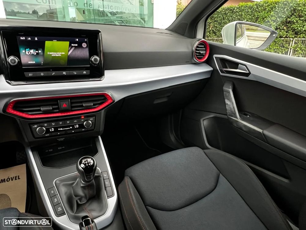 SEAT Arona 1.0 TSI FR - 37