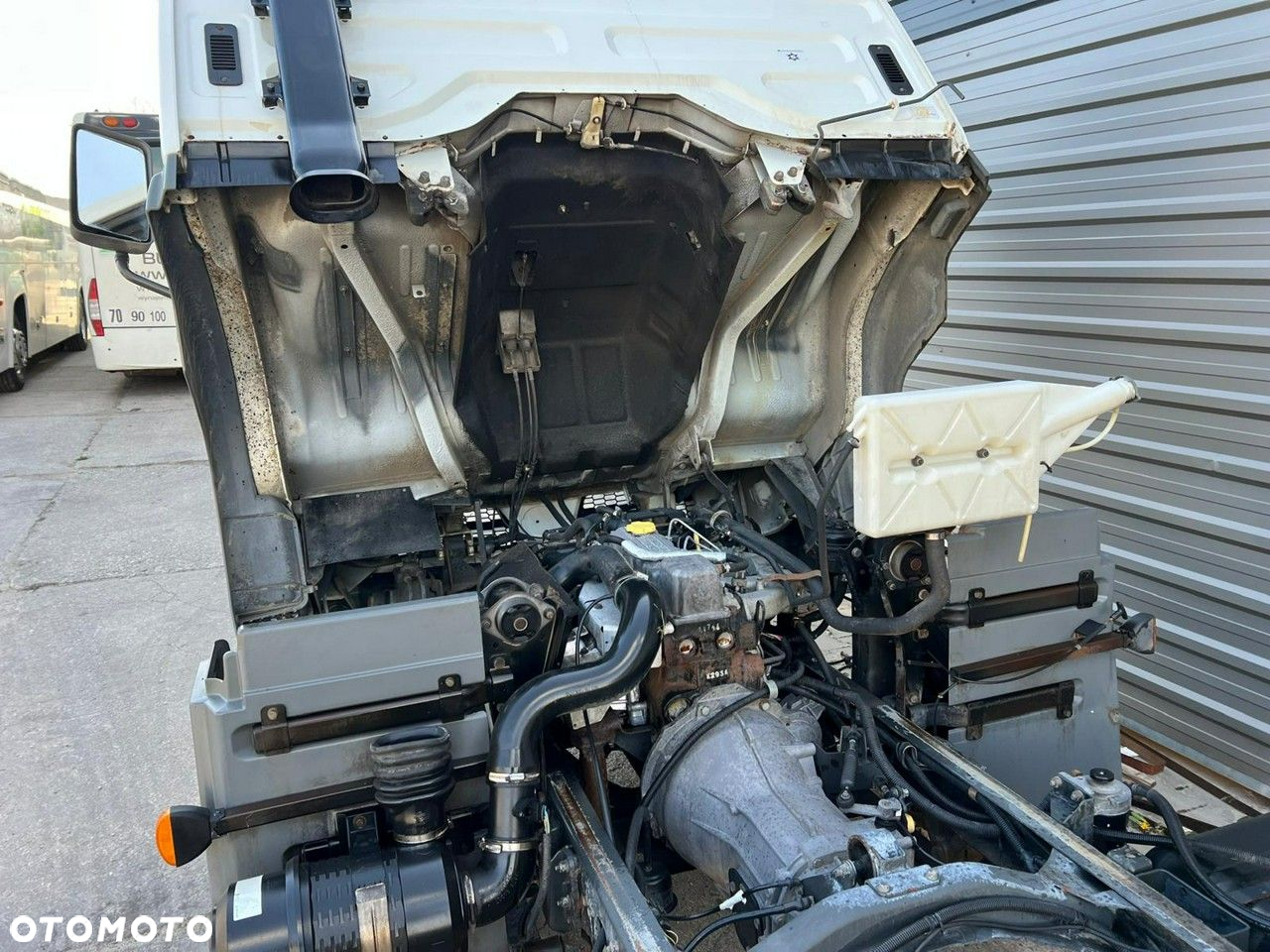 Nissan Atleon - 26