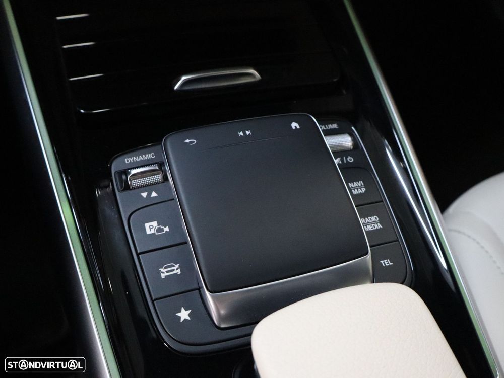 Mercedes-Benz GLB 180 d Progressive - 22