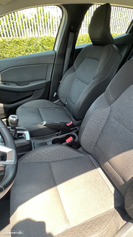 Renault Clio - 13