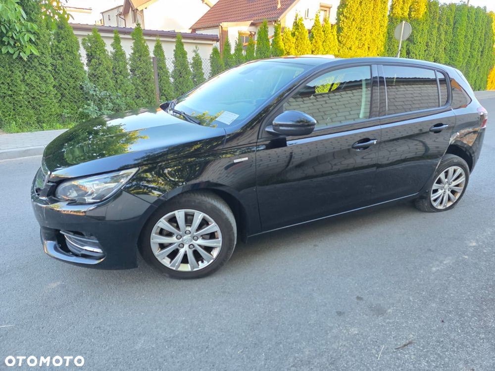 Peugeot 308 PureTech 130 GPF EAT8 Stop & Start Active - 4