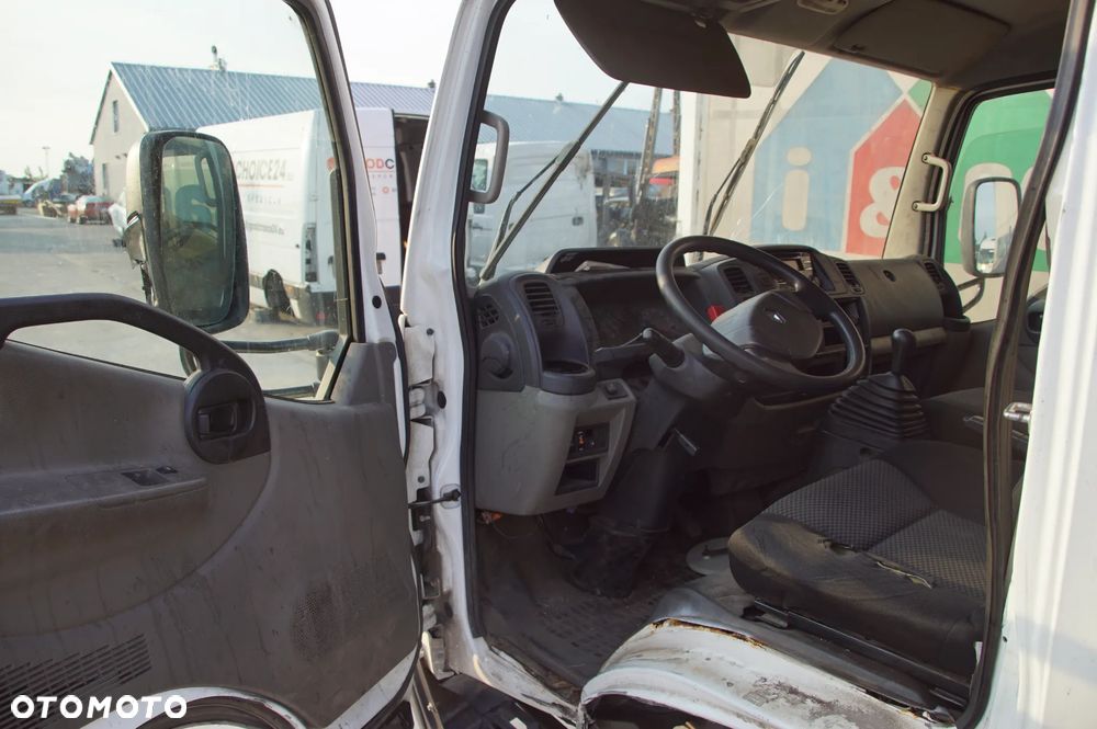 Auto na części - Renault Maxity 140 DXi 2.5 136 KM YD25K3LD 2014R Silnik Skrzynia Drzwi Lampa Szyba Lusterko Zderzak Kabina Paka Sterownik Moduł Czujnik Deska Kokpit Licznik Kierownica - 9