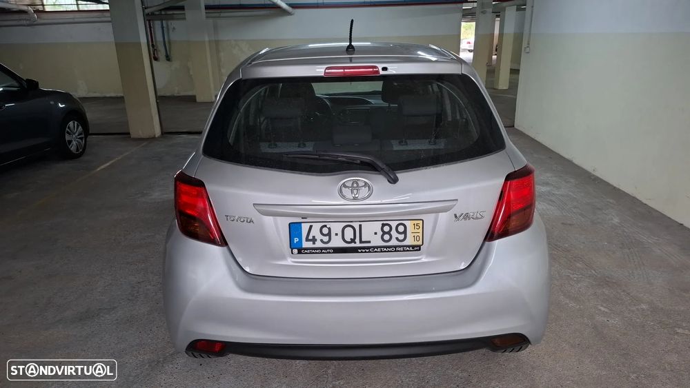 Toyota Yaris 1.33 VVT-i Comfort+P.Style - 13