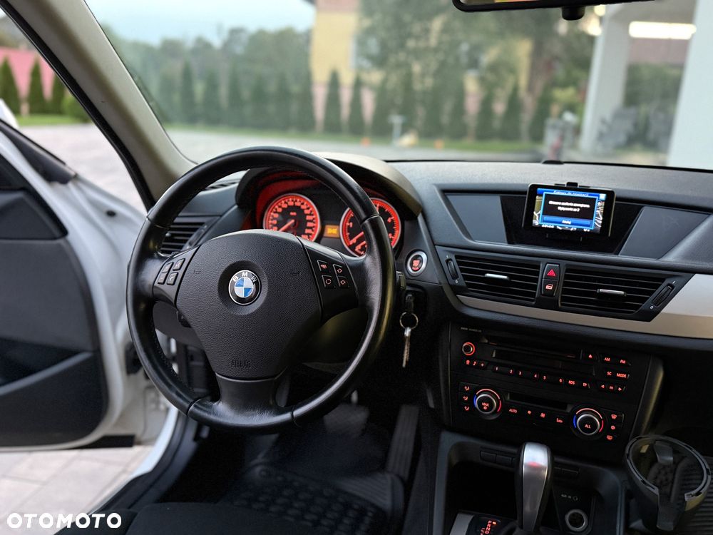 BMW Seria 5 530d Sport-Aut - 24
