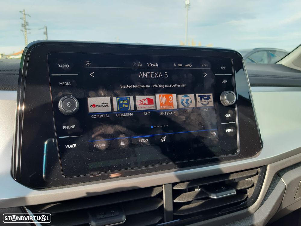 VW T-Roc 1.5 TSI Urban DSG - 12