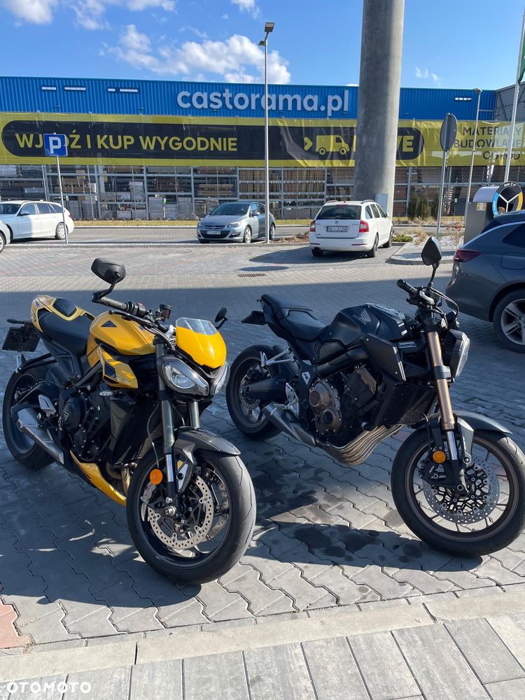 Triumph Street Triple - 3