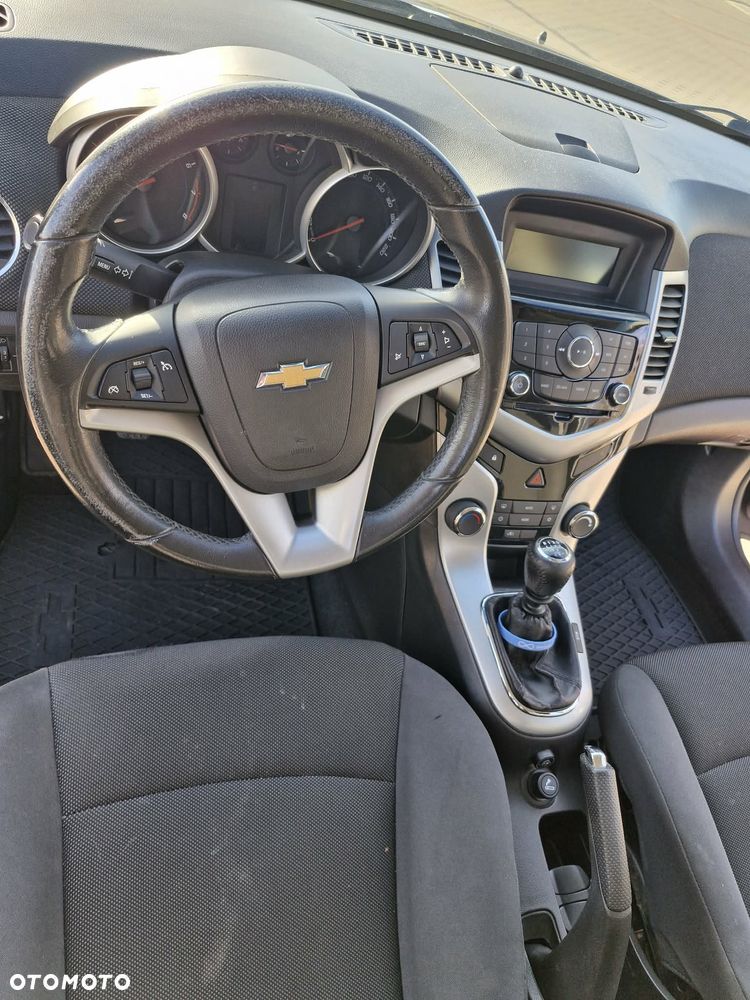 Chevrolet Cruze 1.8 LT+ - 15