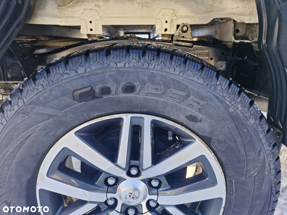 Toyota Hilux 4x4 Double Cab Autm S&S Executive - 29