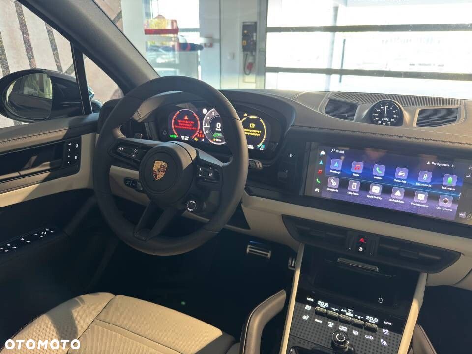Porsche Cayenne - 22