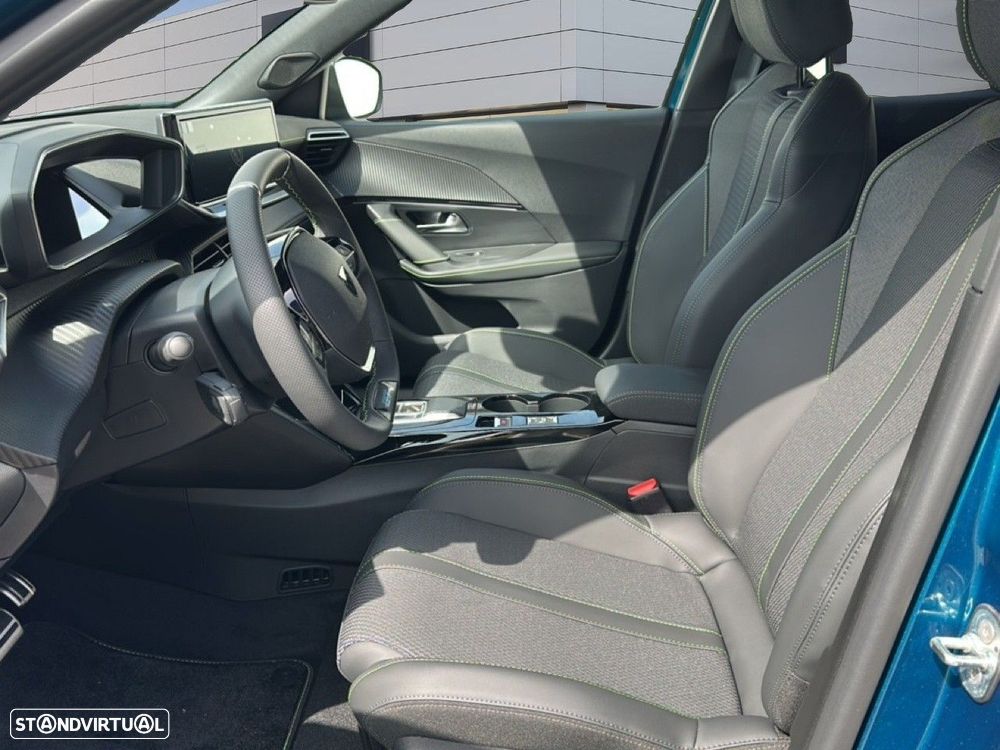 Peugeot 2008 - 9