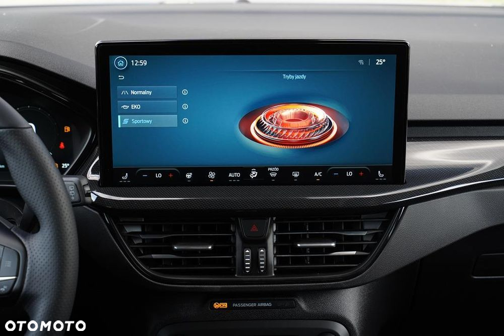 Ford Focus 1.0 EcoBoost mHEV ST-Line X - 20