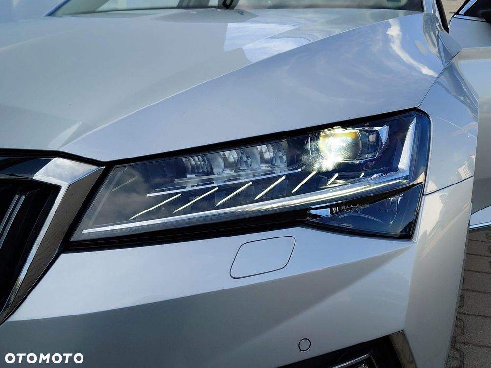 Skoda Superb 2.0 TSI L&K DSG - 39