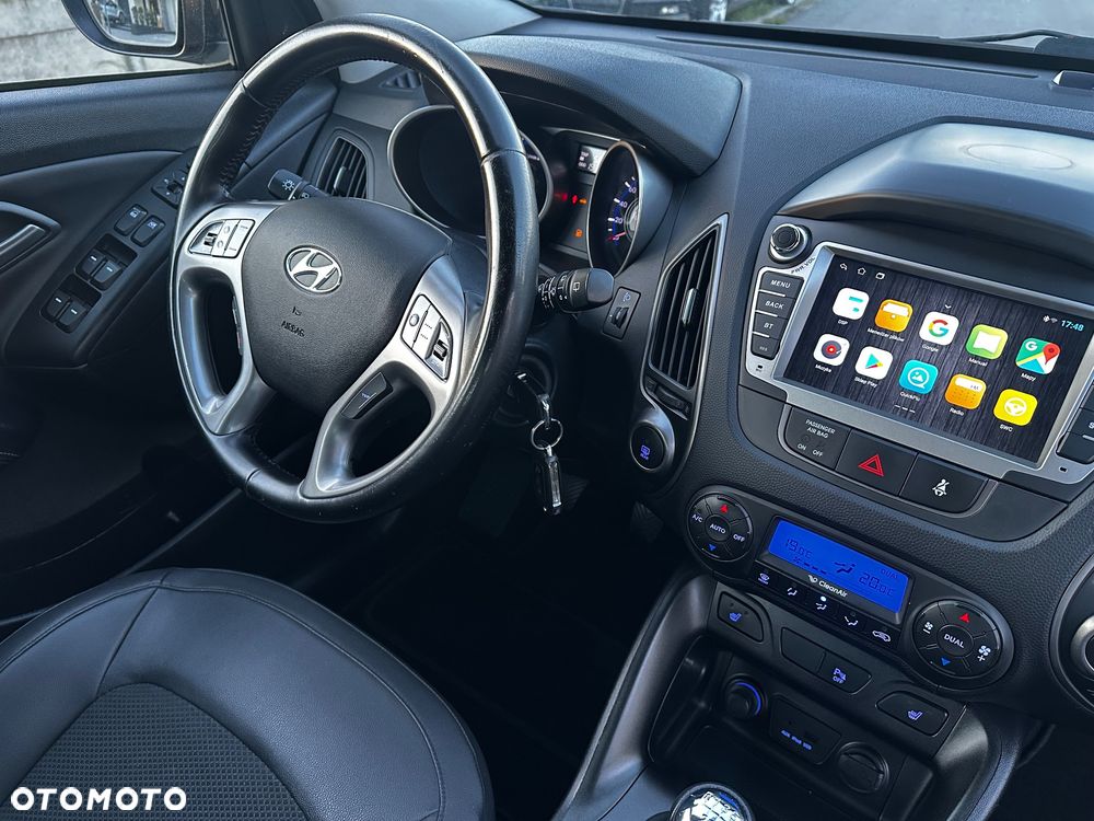 Hyundai ix35 1.6 2WD Fifa World Cup Edition - 27