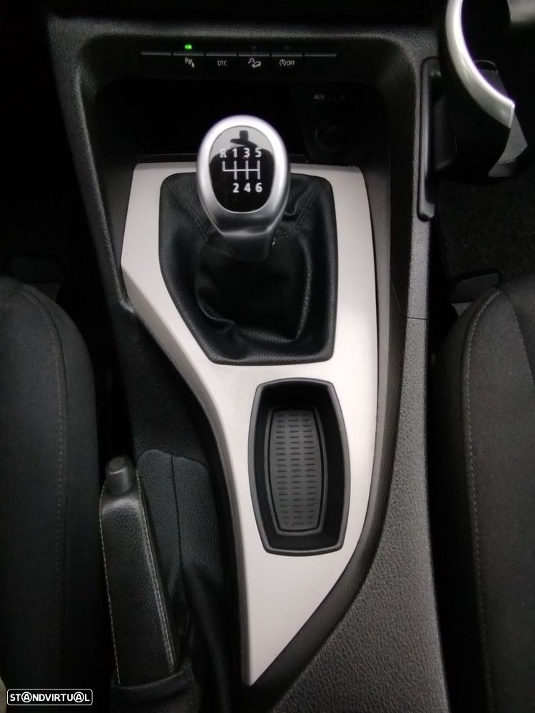 BMW X1 18 d xDrive xLine - 7