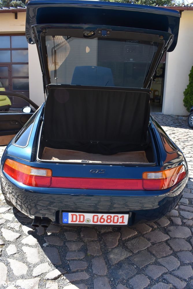 Porsche 928 - 7