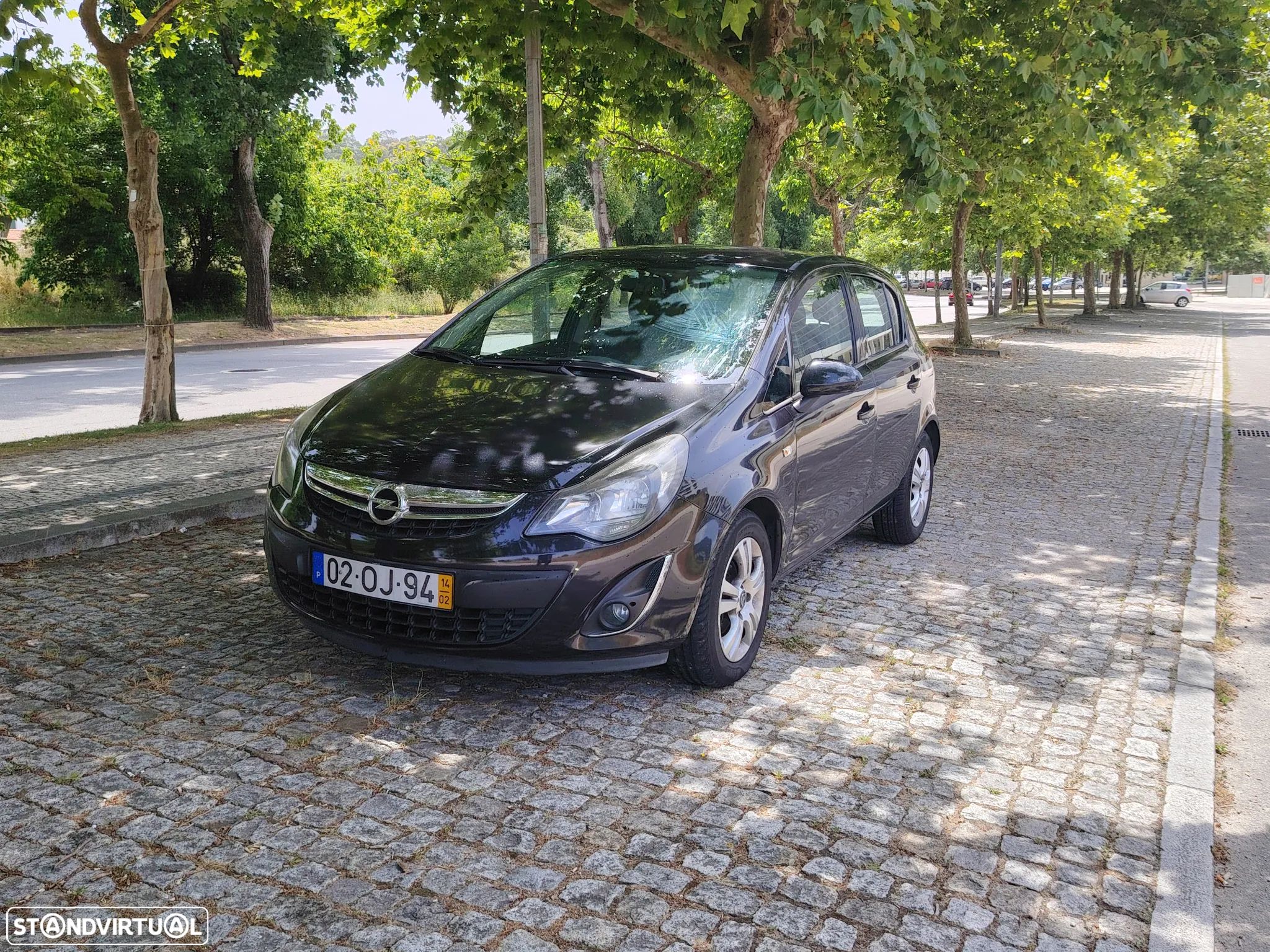 Opel Corsa 1.2 Enjoy FlexFuel - 1