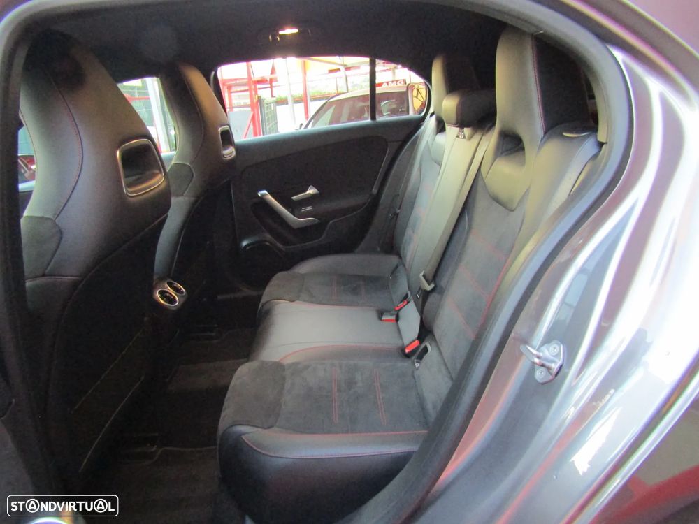 Mercedes-Benz A 180 d AMG Line - 20