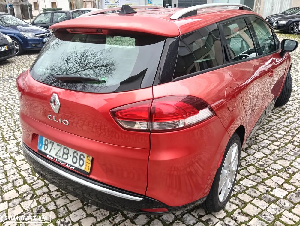 Renault Clio Sport Tourer - 15