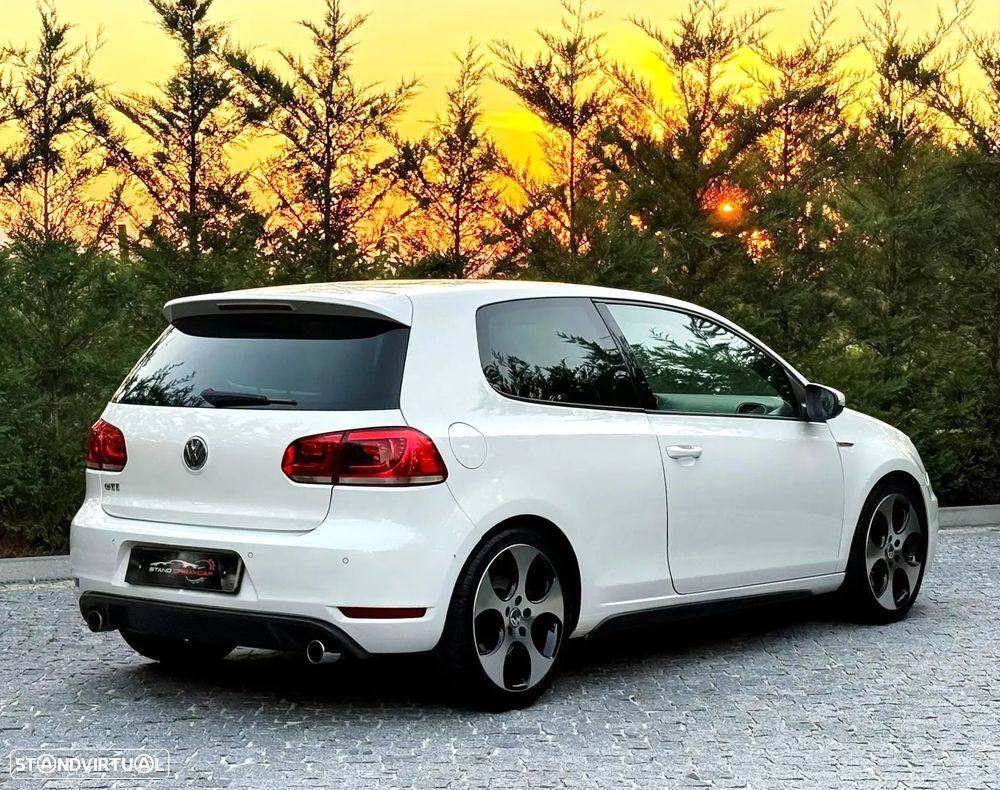 VW Golf 2.0 GTi - 9