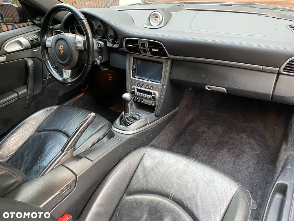 Porsche 911 Carrera S - 7