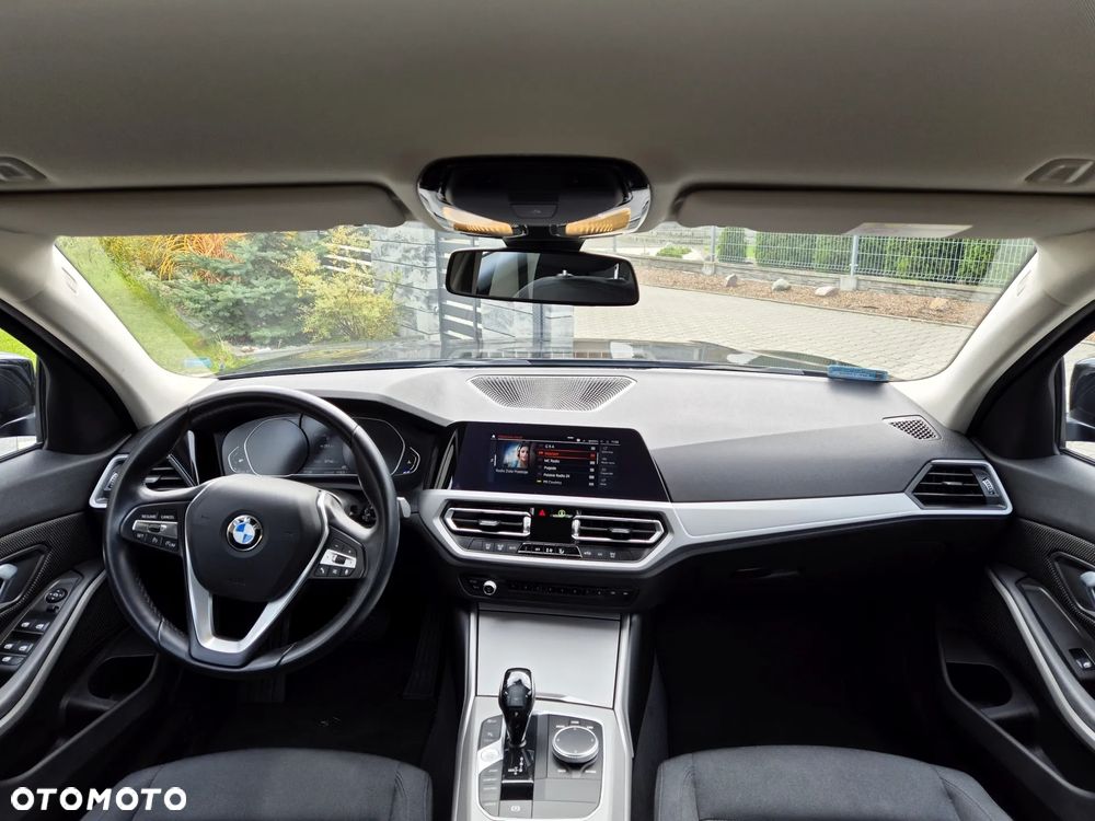 BMW Seria 3 320i Advantage - 14