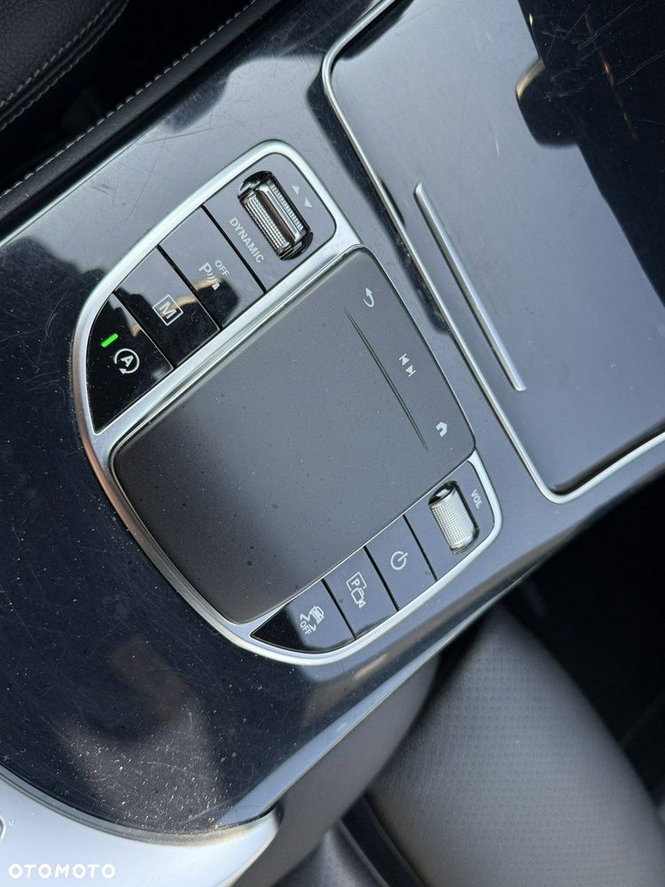 Mercedes-Benz GLC - 15