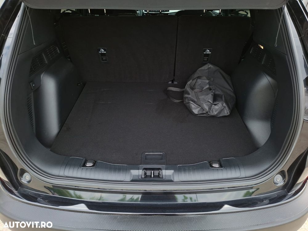Ford Kuga - 23