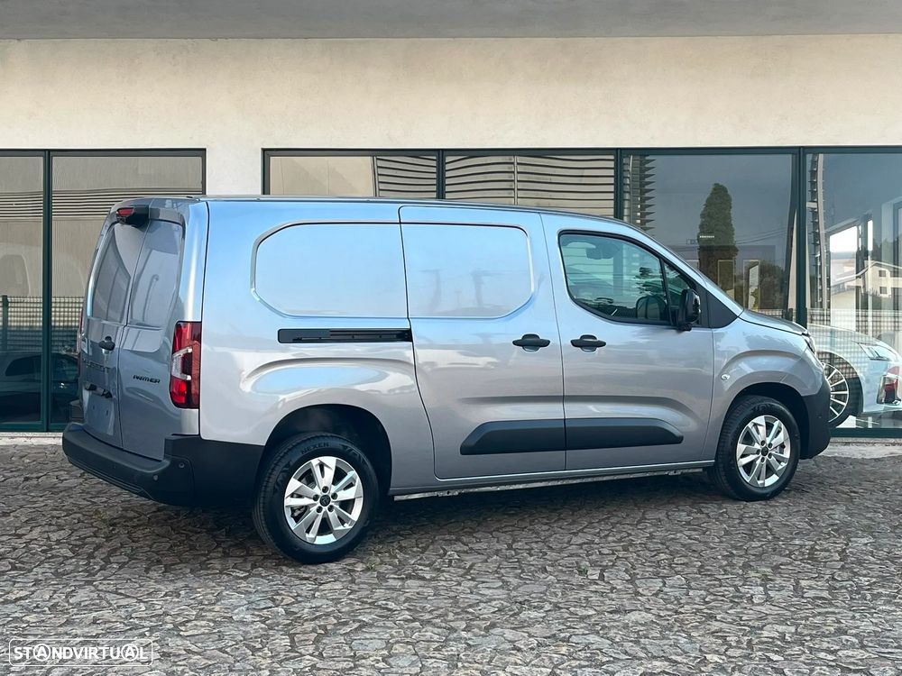 Peugeot Partner XL 1.5 BlueHDi 130cv EAT8 (caixa automática) - 3