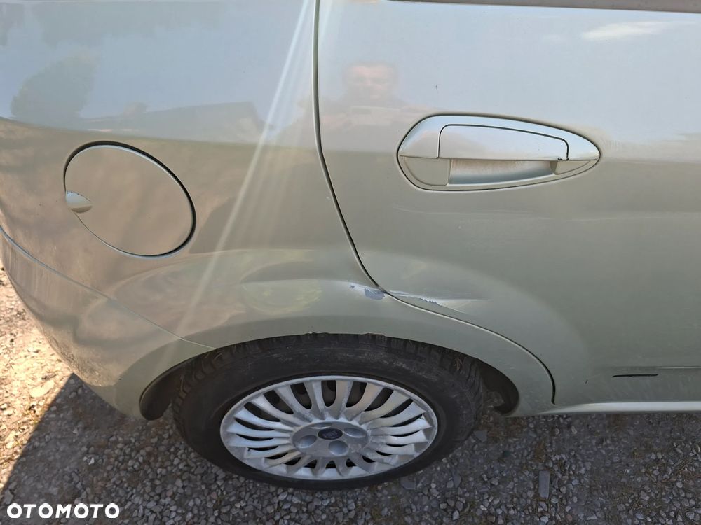 Fiat Grande Punto 1.4 8V 360 - 6