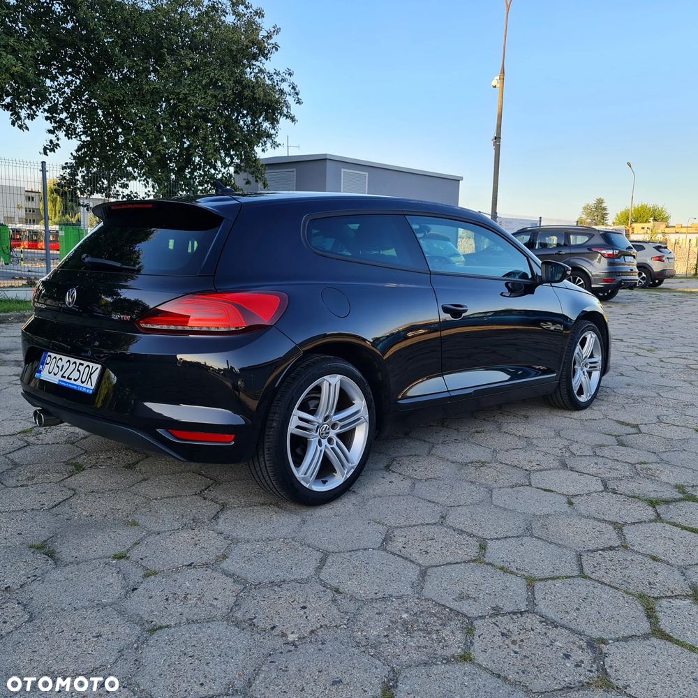 Volkswagen Scirocco 2.0 TDI (Blue Motion Technologie) DSG - 7