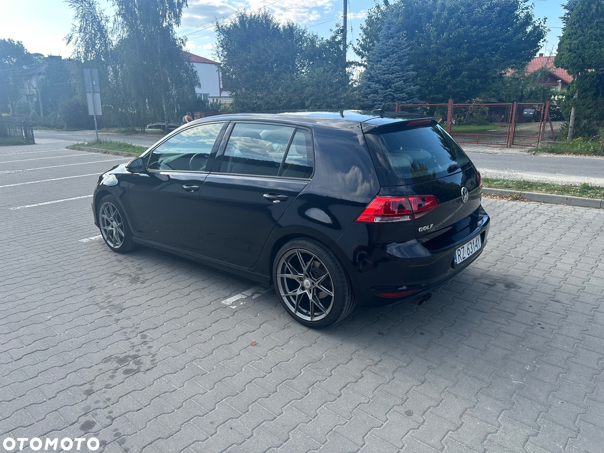 Volkswagen Golf - 5