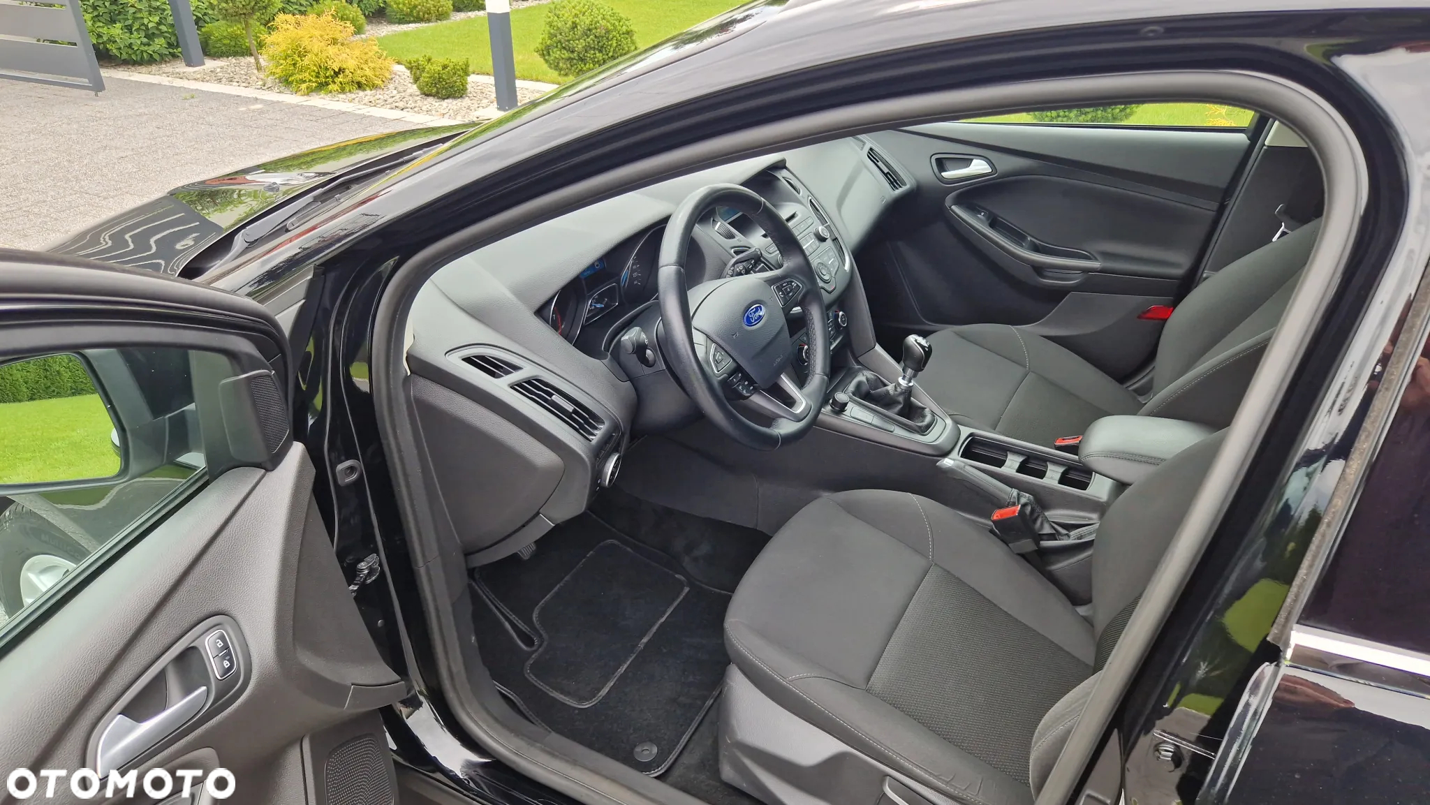 Ford Focus Turnier 1.0 EcoBoost Start-Stopp-System TITANIUM - 7