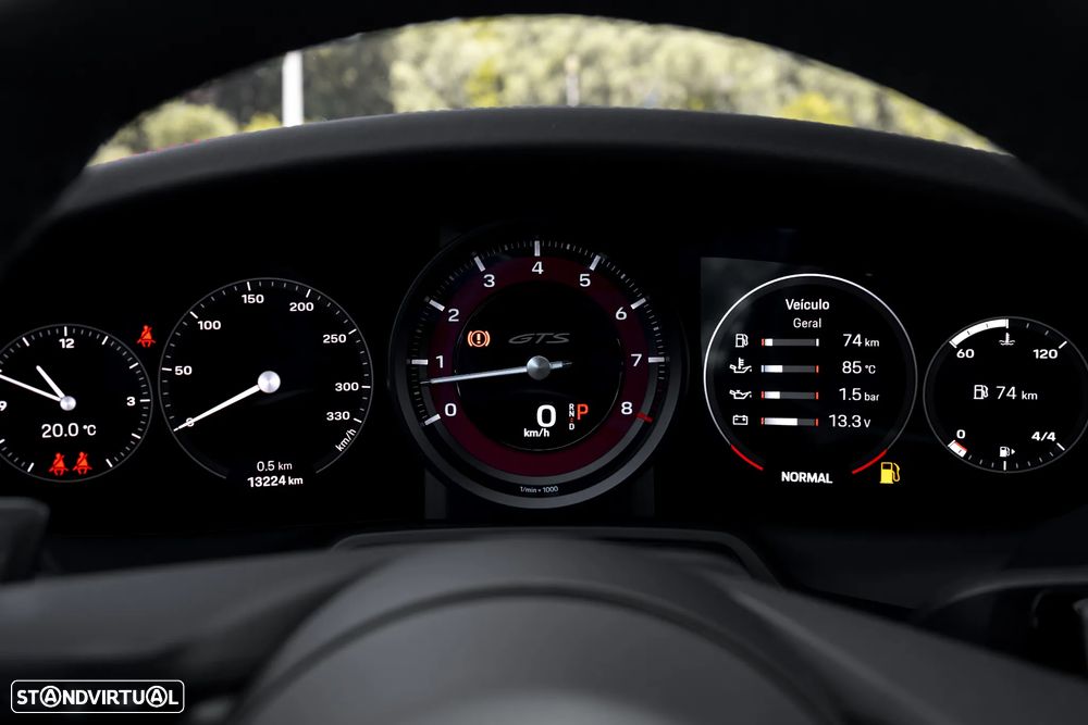 Porsche 911 (992) Carrera 4 GTS PDK - 18
