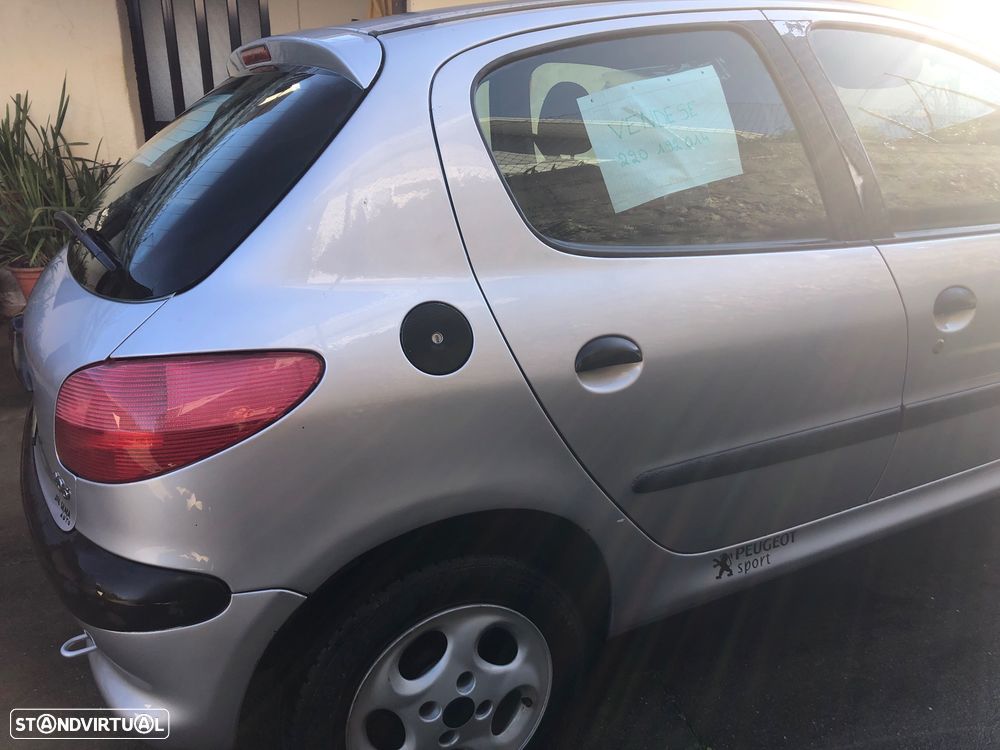 Peugeot 206 - 11