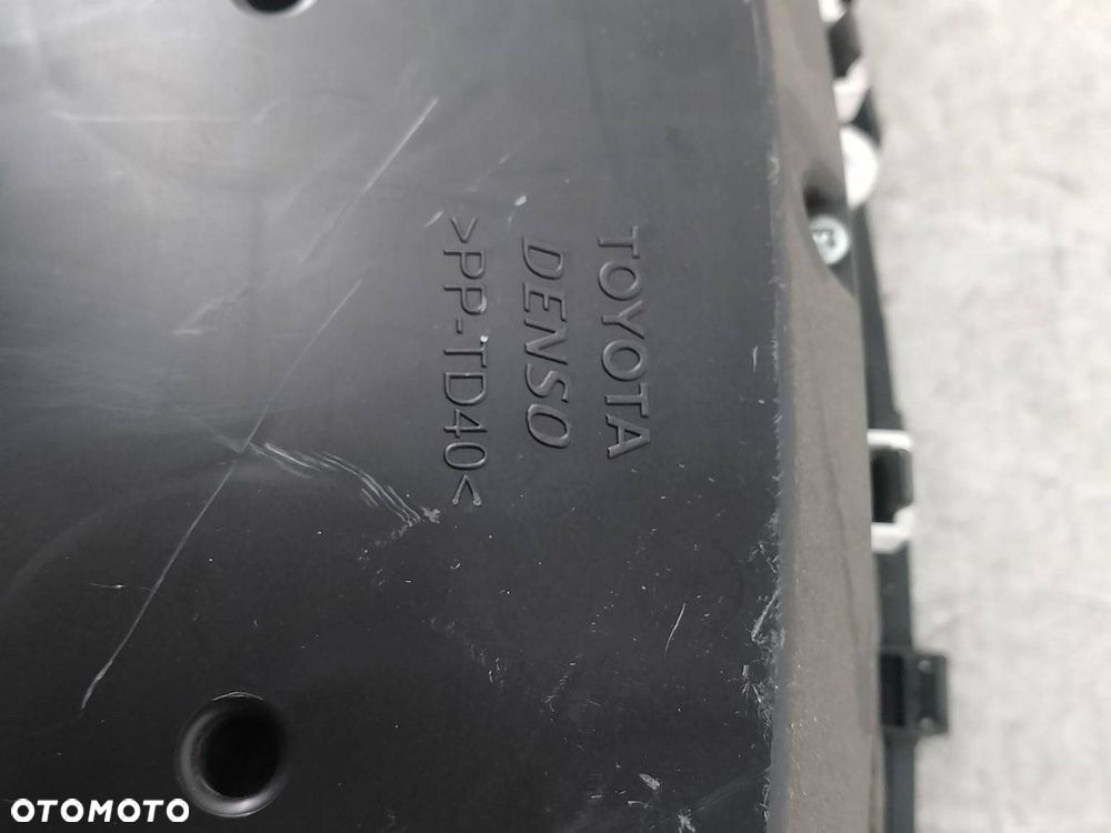 LICZNIK TOYOTA YARIS II ( 06-11 ) 83800-0D070  DENSO 1.3 16V - 2